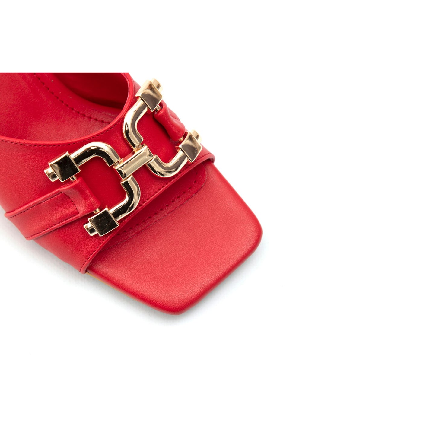 Modische Sandalen