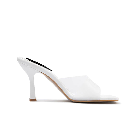 Modische Sandalen 