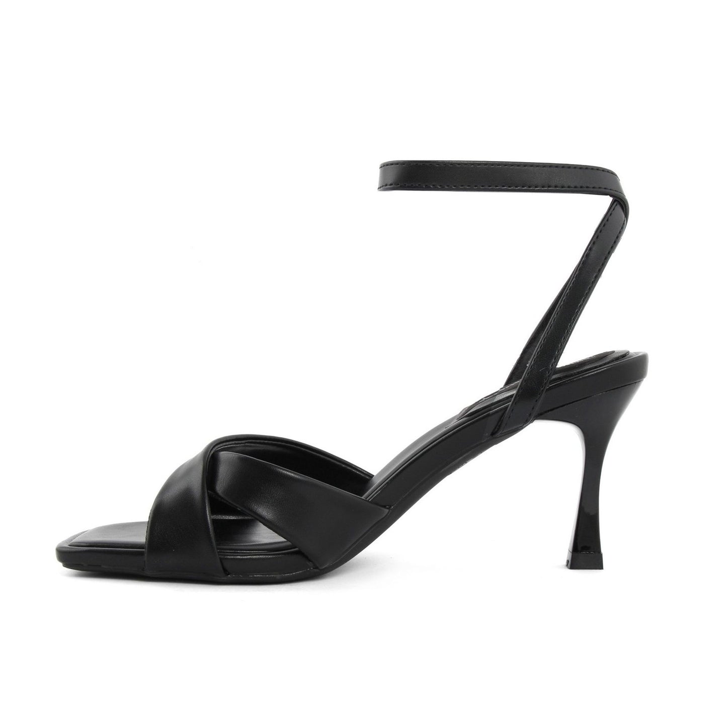 Modische Sandalen