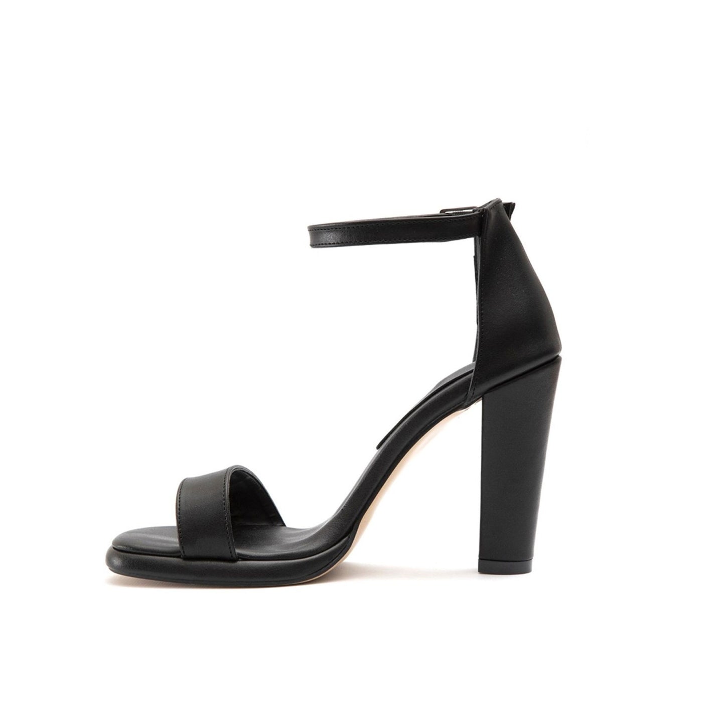 Modische Sandalen