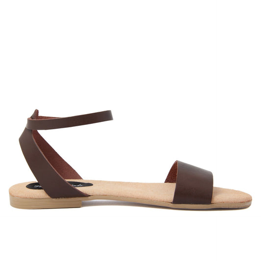 Modische Sandalen 