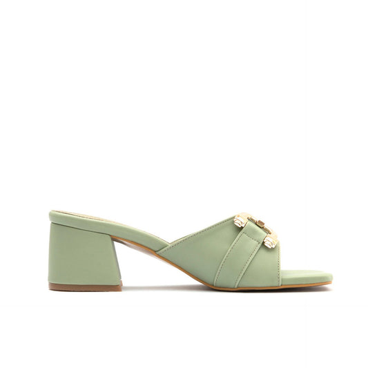Modische Sandalen 