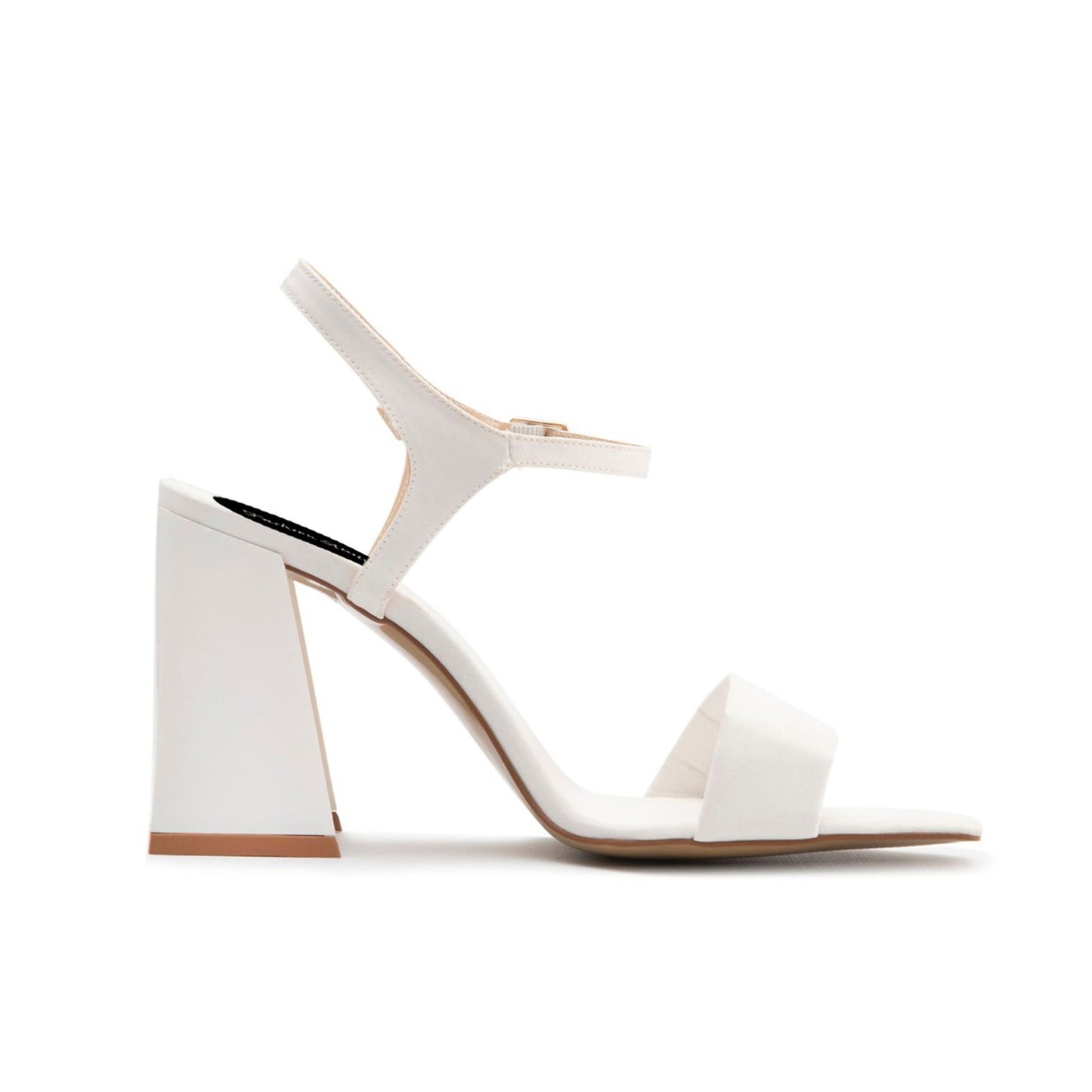 Modische Sandalen 