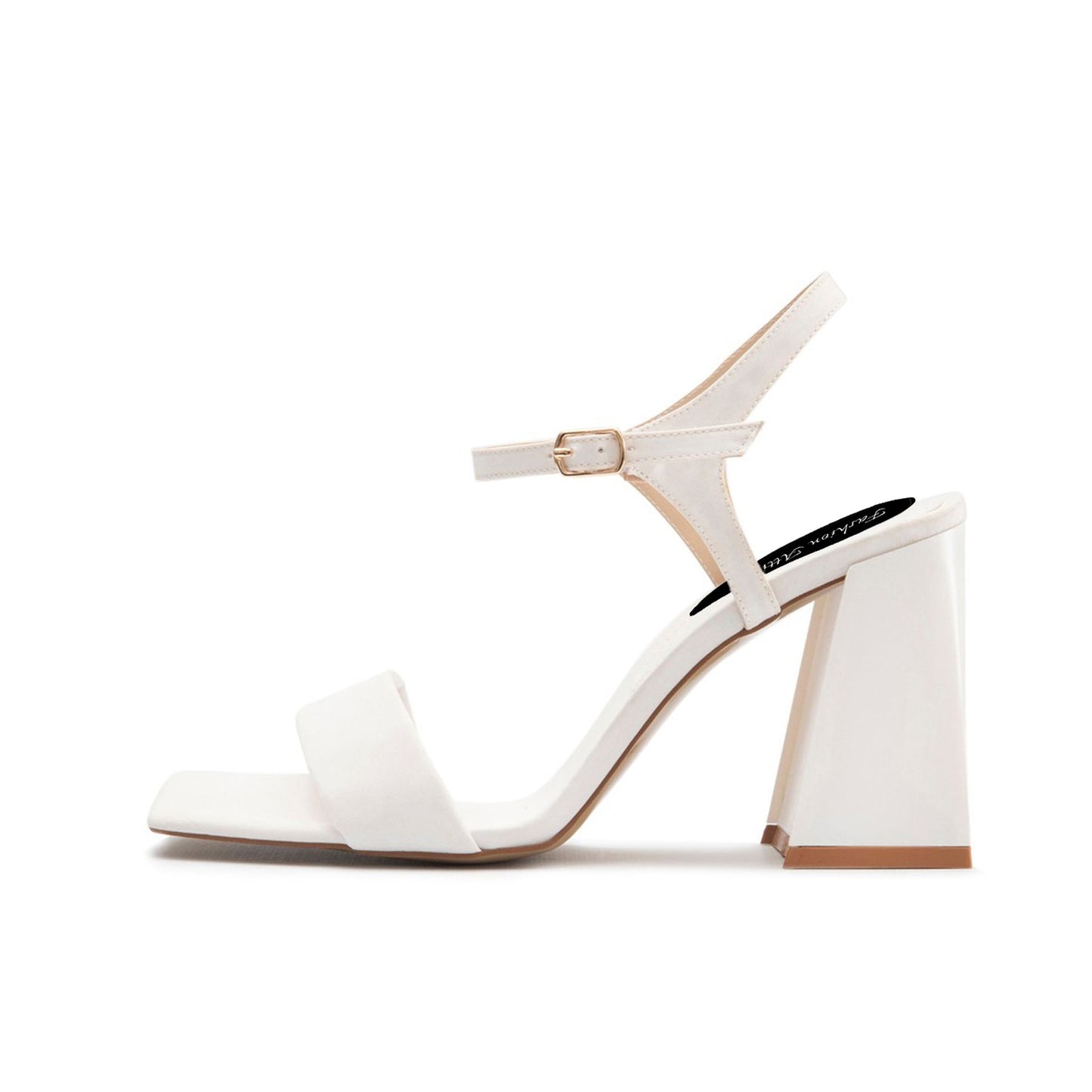 Modische Sandalen 