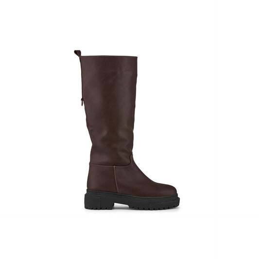 Modische Stiefel