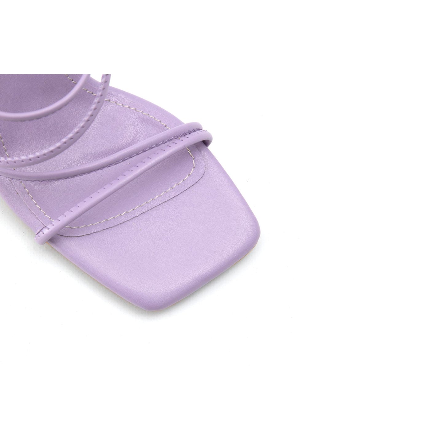 Modische Sandalen 